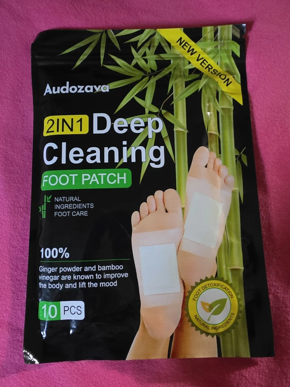 2-in-1 Deep Cleaning Foot Patch – Black & Green